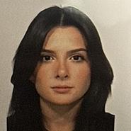 Cecilia M. headshot