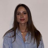 Elisa C. headshot