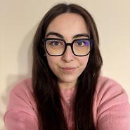 Laura S. headshot